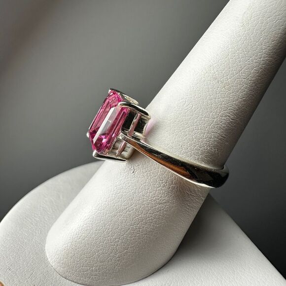 NWOT 8x10mm emerald cut Pink CZ stone, solitaire ring in solid sterling silver! - Picture 9 of 10